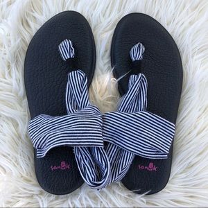 Sanuk Shoes - Sanuk Sandals Sanuk Shoes - Sanuk Sandals